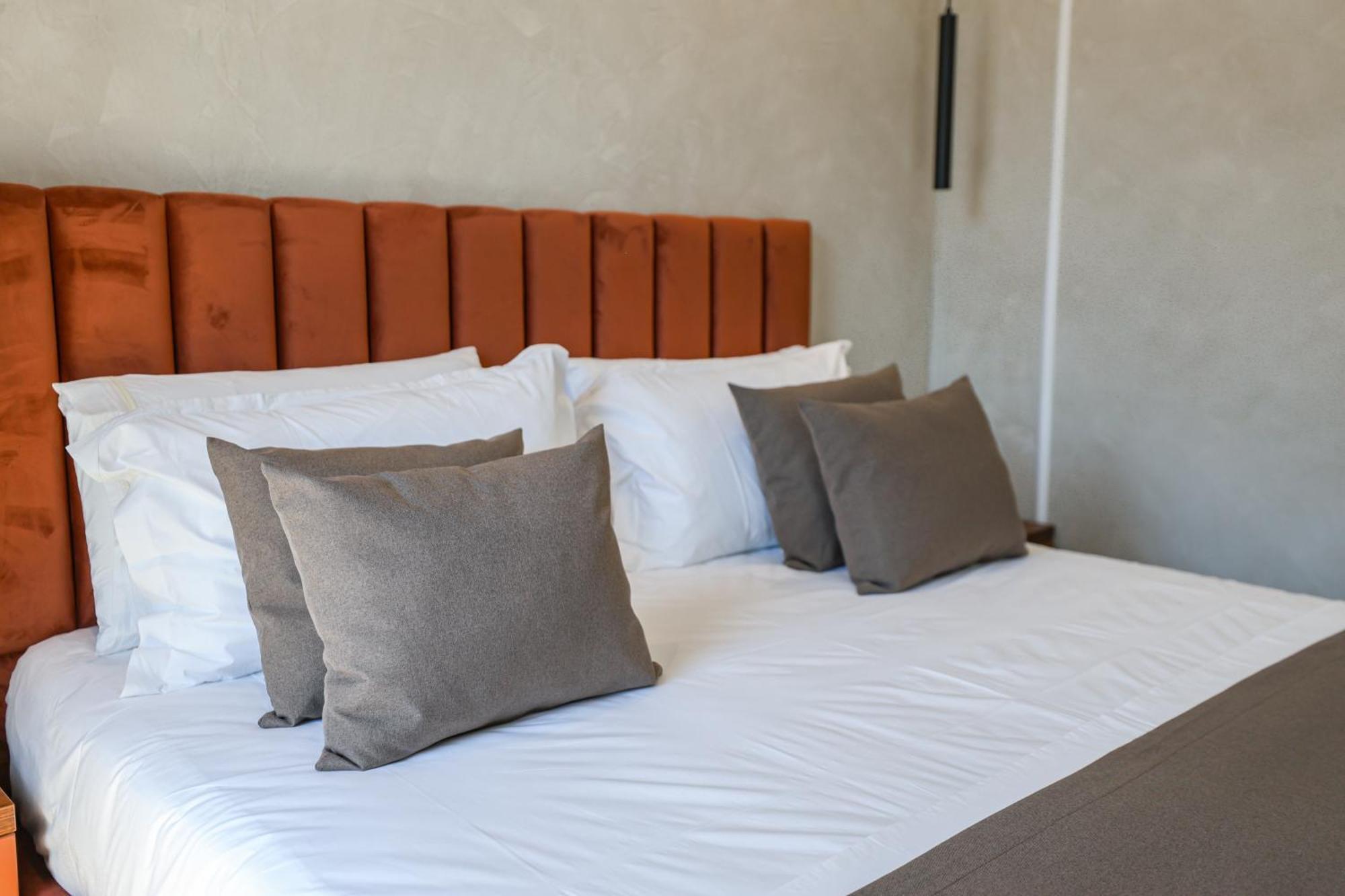 Hotel Plaza Berat Exterior foto