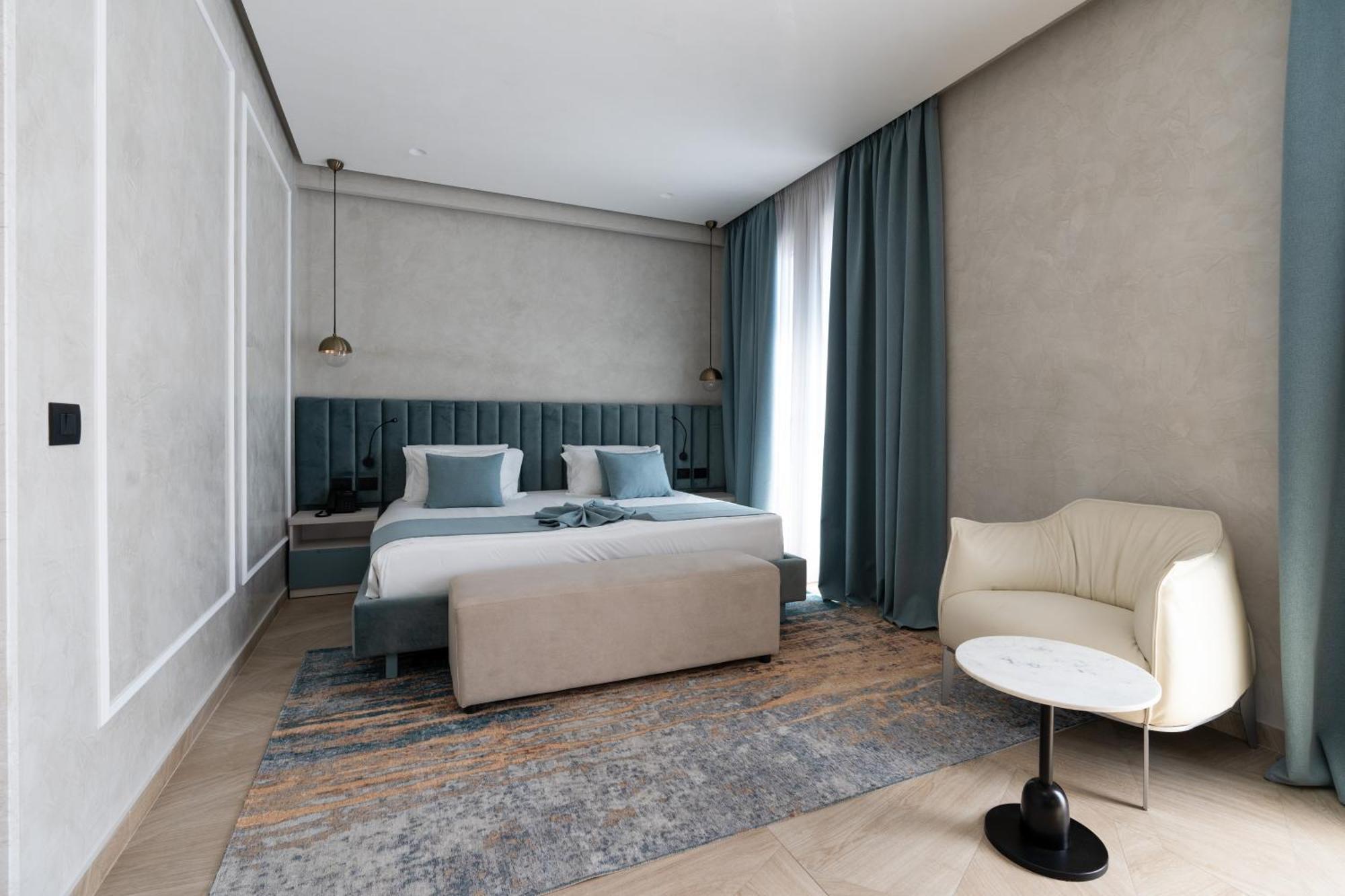 Hotel Plaza Berat Exterior foto