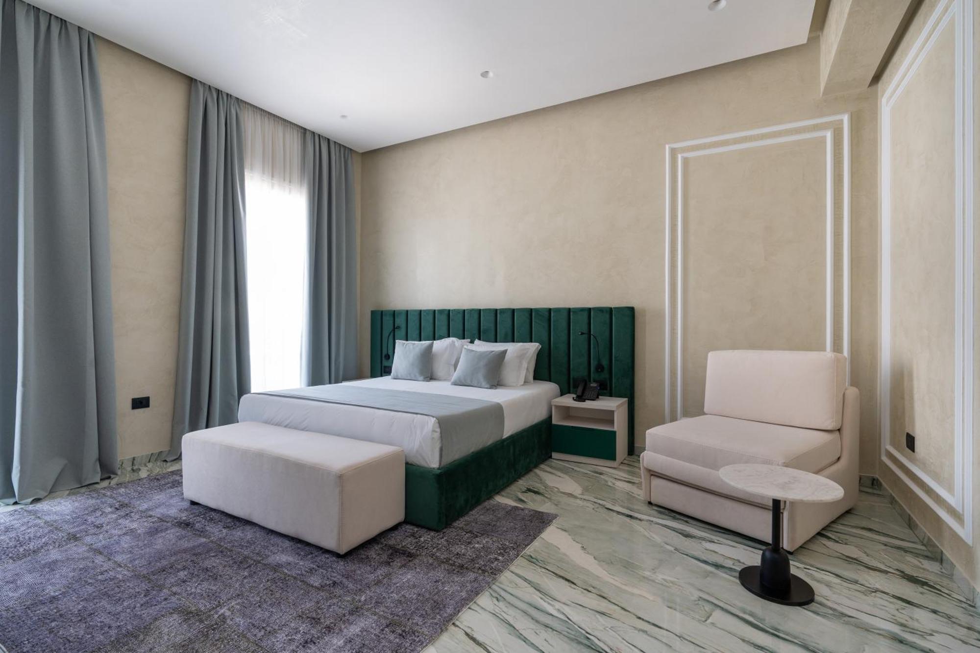 Hotel Plaza Berat Exterior foto