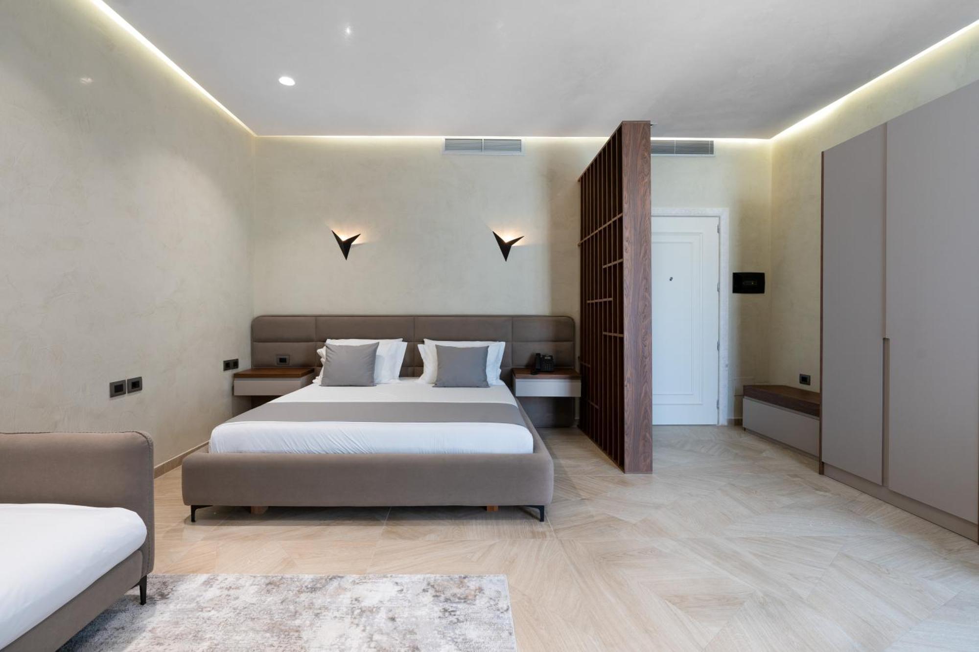 Hotel Plaza Berat Exterior foto